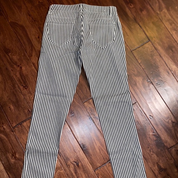 Black and white stripe skinny jeans - Picture 2 of 3